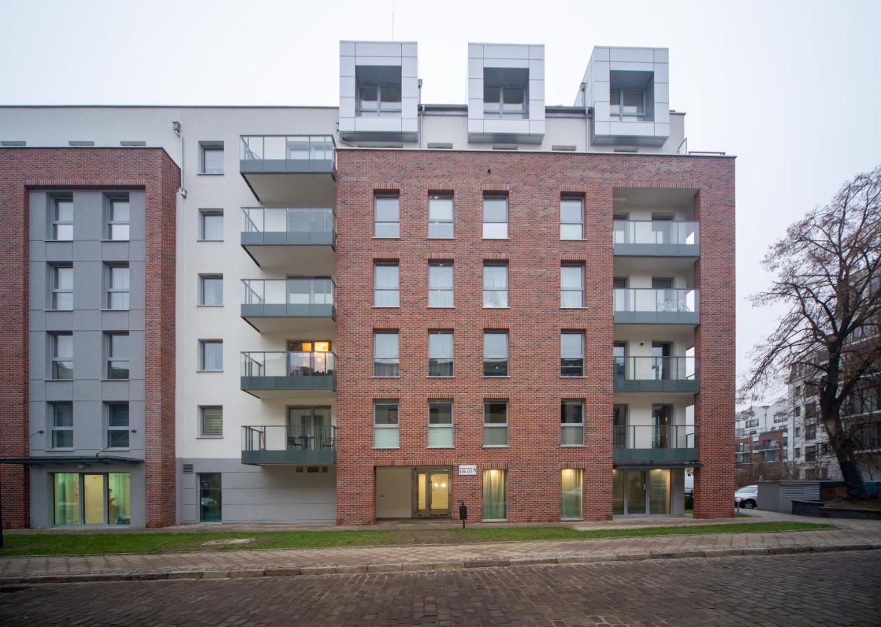 Maya'S Flats & Resorts 49 - Spacious 3 Rooms Apartment In Szafarnia Gdansk Bagian luar foto