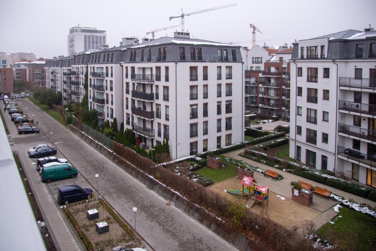 Maya'S Flats & Resorts 49 - Spacious 3 Rooms Apartment In Szafarnia Gdansk Bagian luar foto